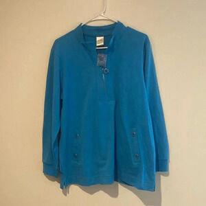 Blair women’s long sleeve pullover top large 
Sky blue